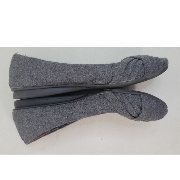 Report Shoes Womens 8.5 Gray Flats Slip On Casual Relaxed Modern Shoe Gay Wool - Picture 3 of 9